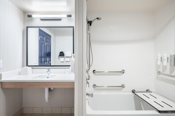 Bathroom shower