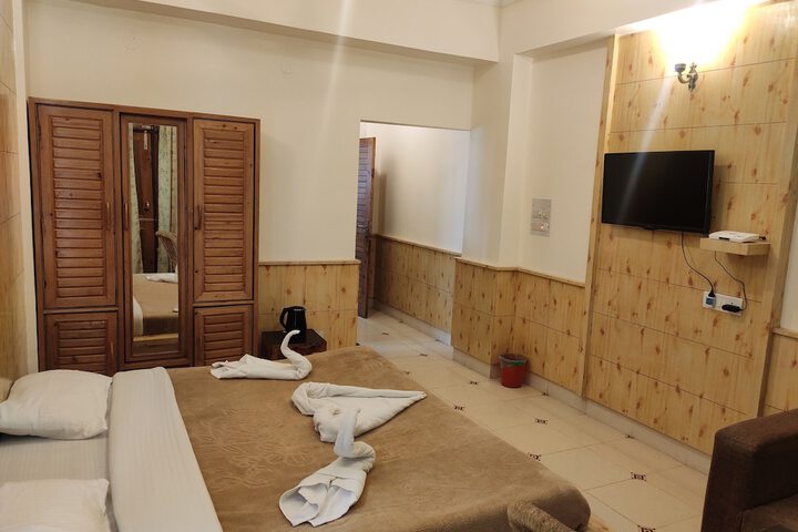 Room 11 of 46