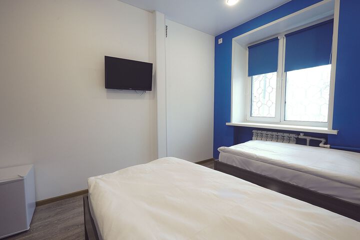 Room 12 of 28