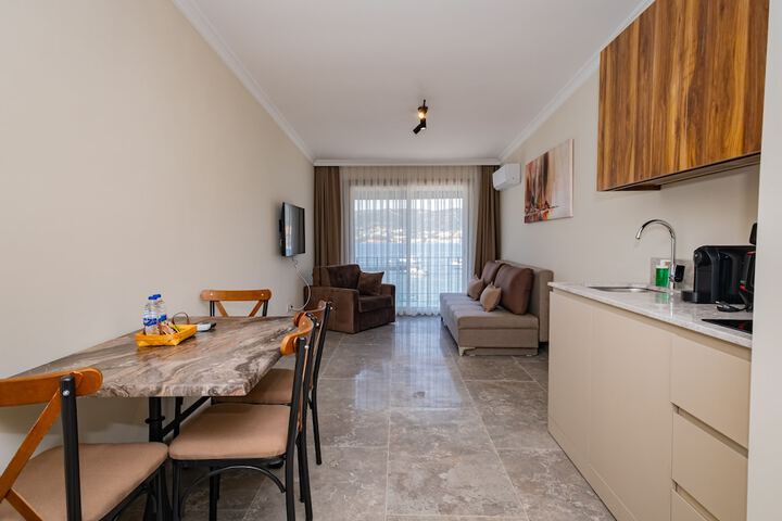 Room 15 of 63