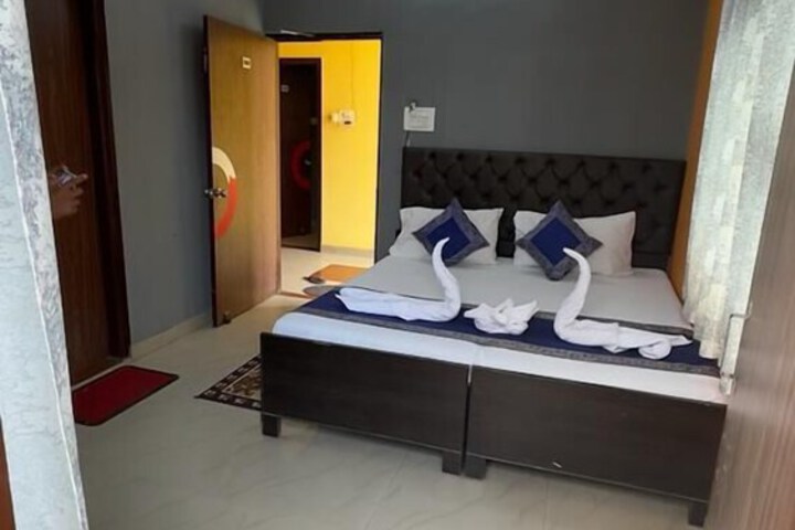 Room 10 of 39