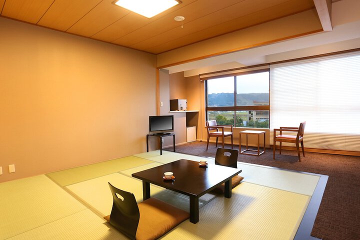 Room 3 of 30