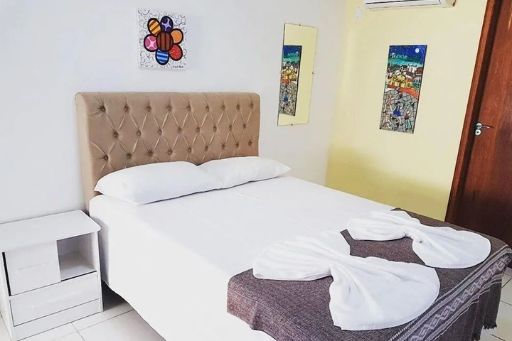 Room 4 of 15