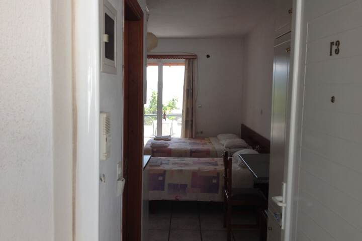 Room 4 of 47