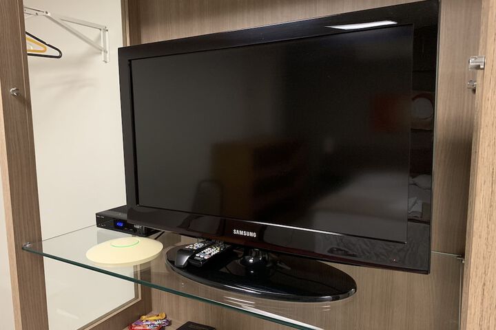 Room 112 of 128