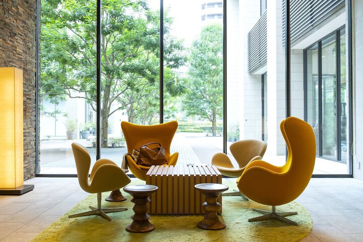 Entrance & Lobby