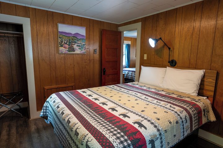 Room 24 of 59
