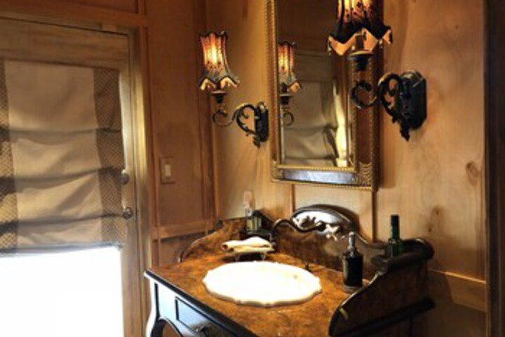 Hotel Interior 9 of 22