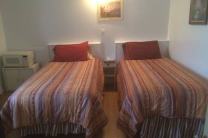 Room 8 of 25