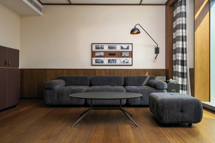 Room 12 of 86