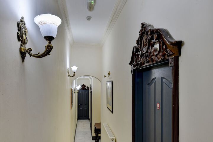 Hotel Interior 4 of 61