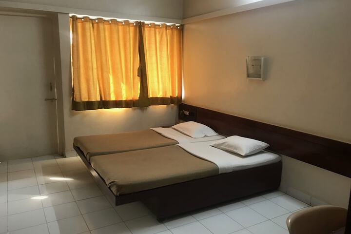 Room 4 of 45