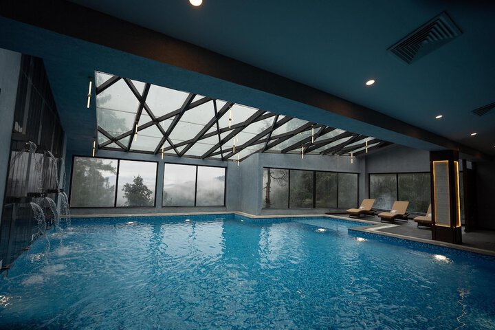 Pool 61 of 81