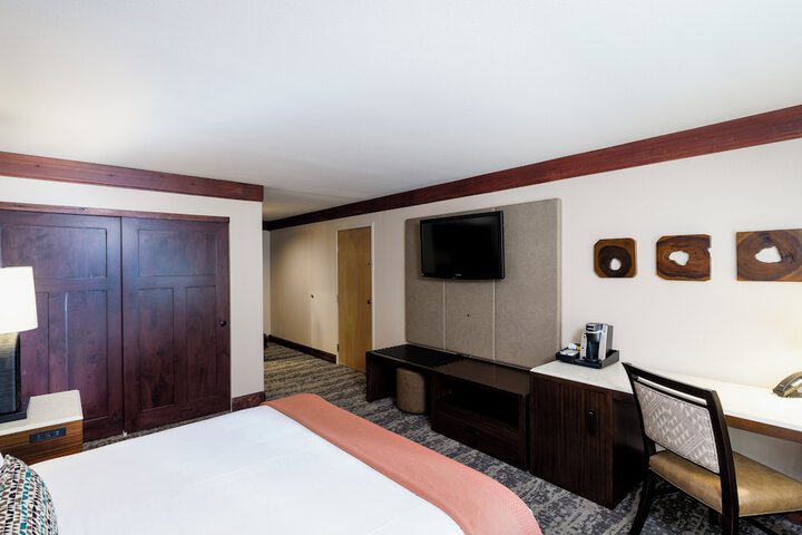Room 22 of 185
