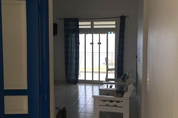 Room 9 of 75