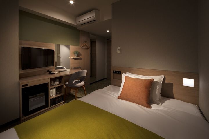 Room 15 of 59