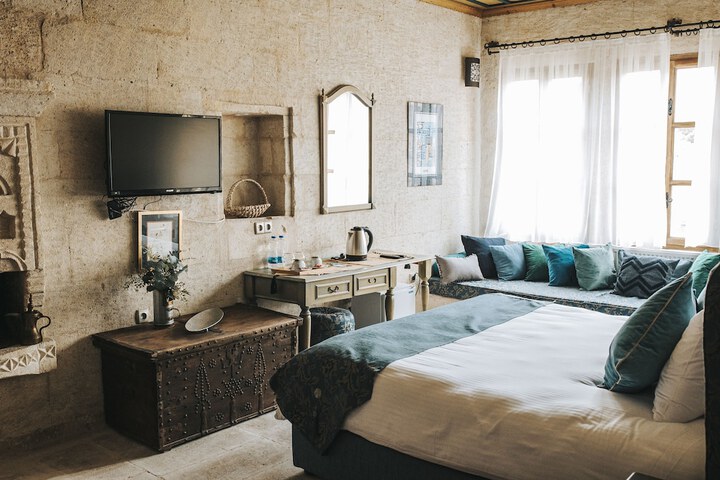 Room 53 of 131