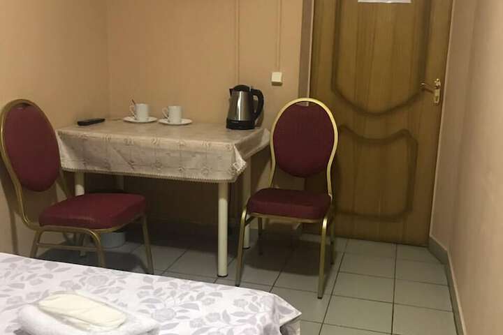 Room 12 of 29