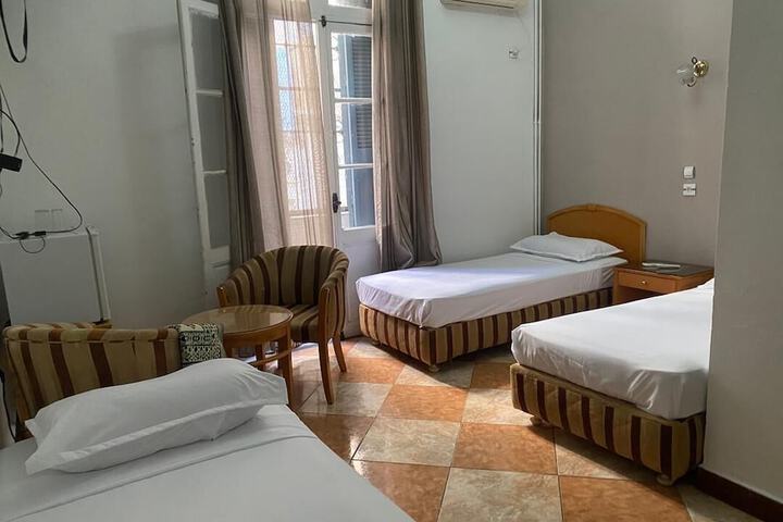 Room 10 of 21