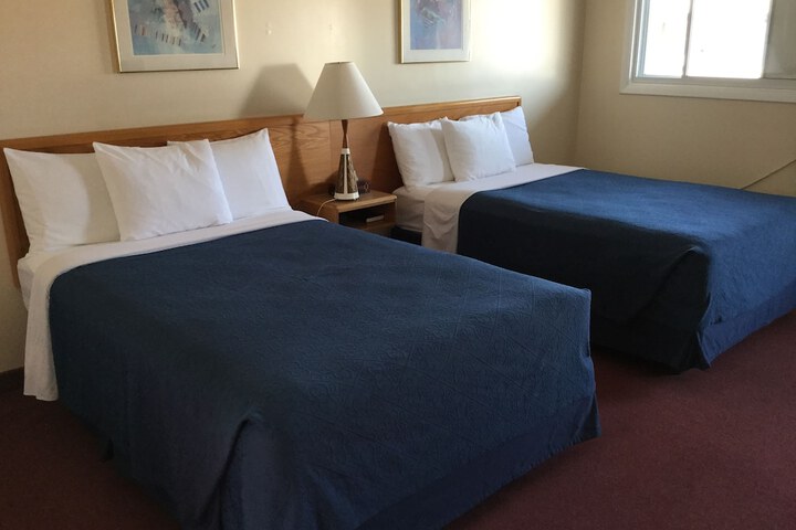 Room 2 of 41