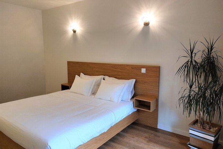 Room 15 of 53