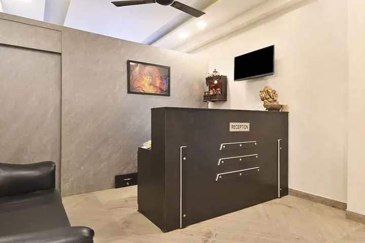 Room 3 of 8