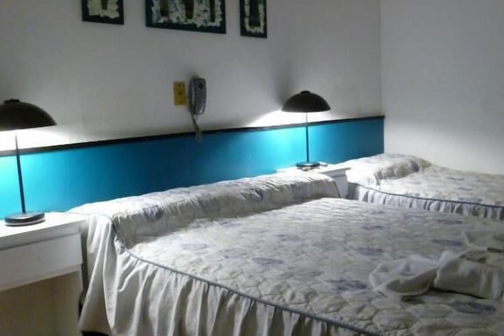 Room 14 of 33