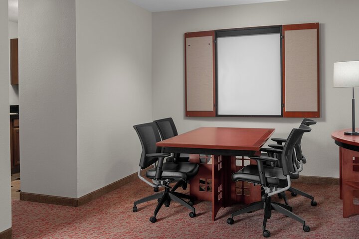 Room 14 of 34