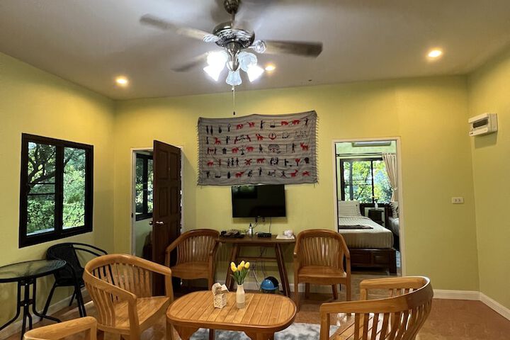 Room 16 of 44