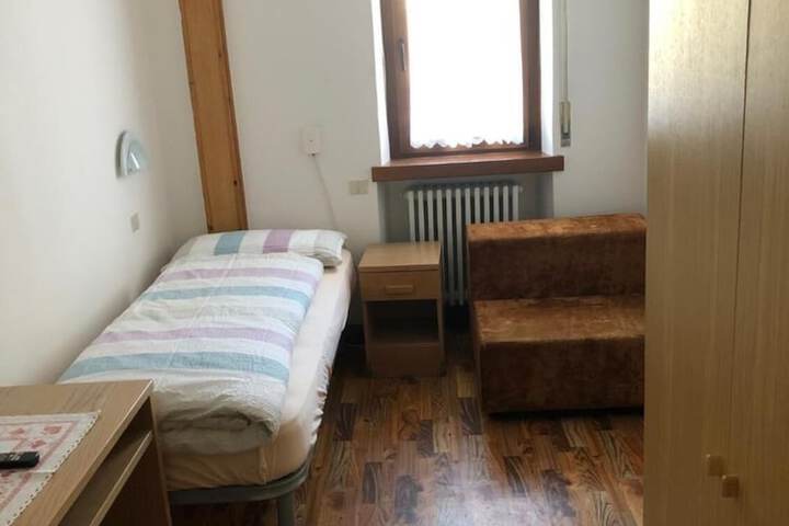 Room 18 of 69