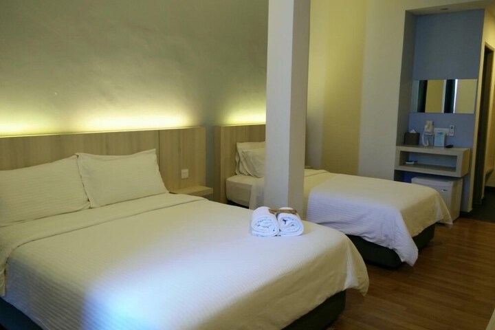 Room 40 of 60