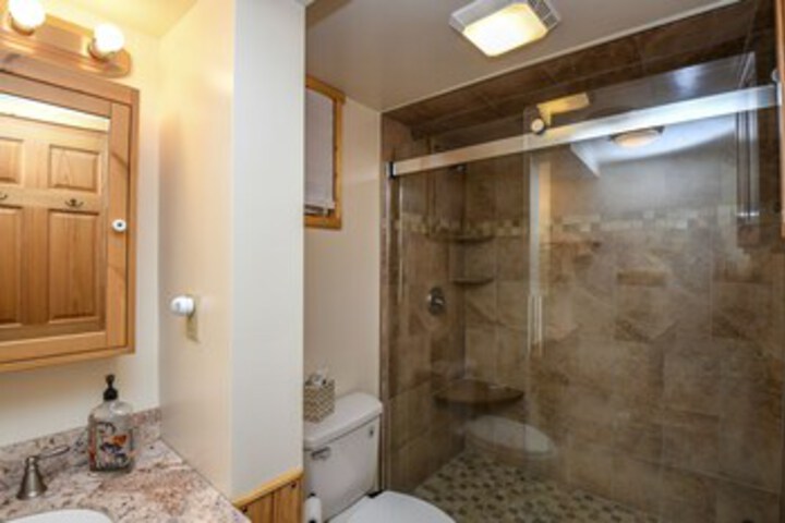 Room 10 of 39