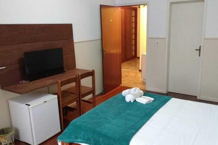 Room 47 of 80