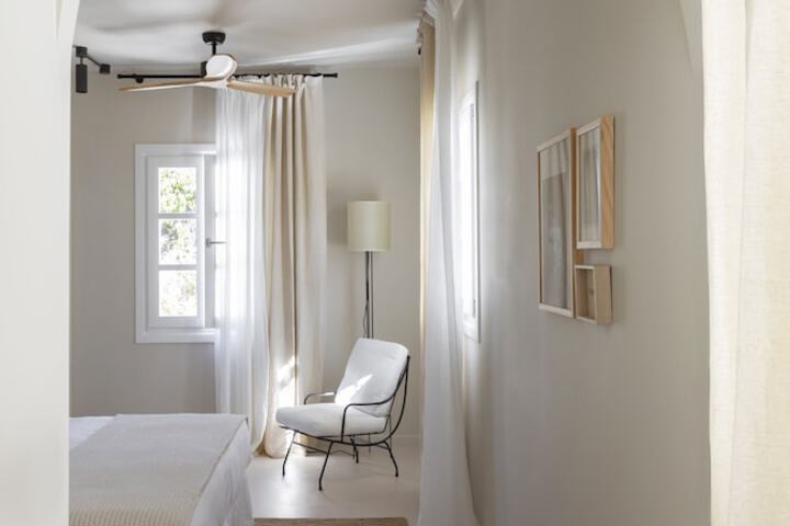 Room 8 of 39