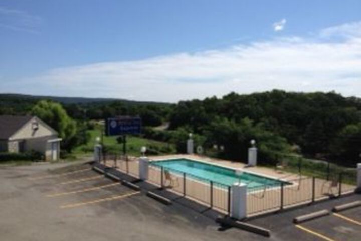 Pool 10 of 11