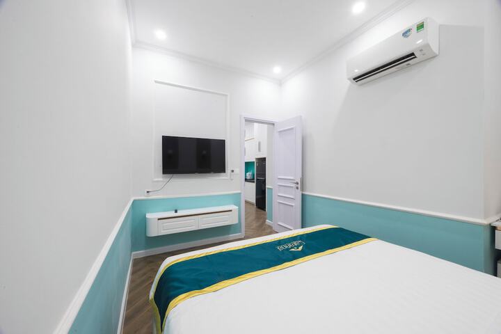Room 42 of 75