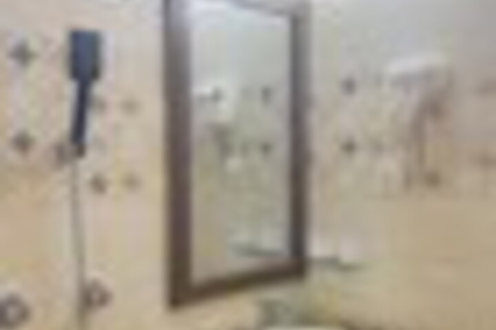 Room 116 of 117