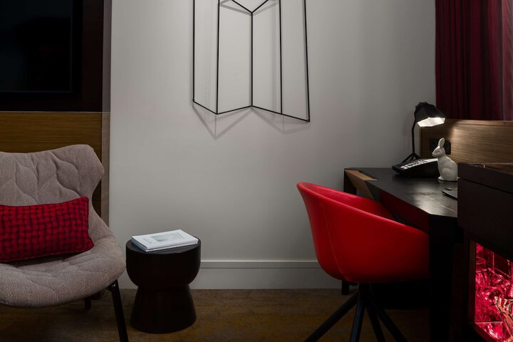 Room 13 of 54