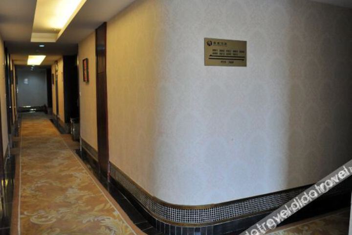 Hotel Interior 6 of 23