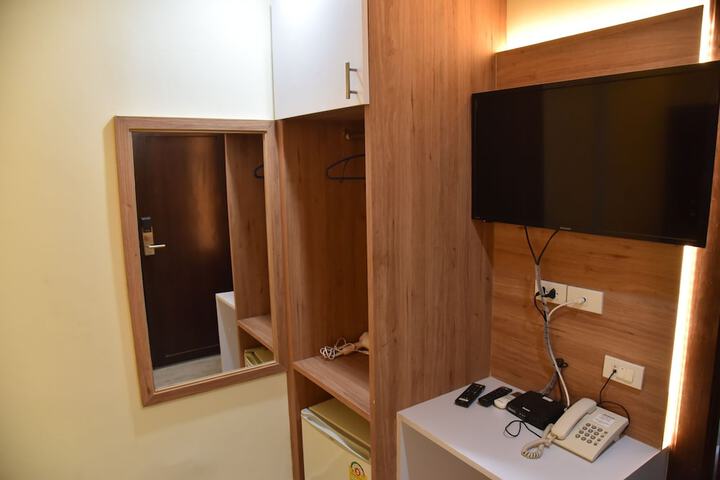 Room 13 of 41