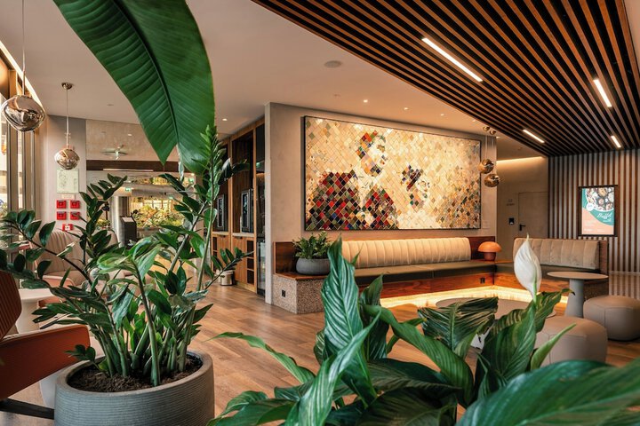 Hotel 132 of 142
