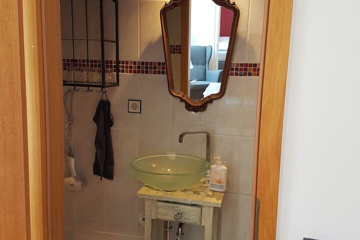 Room 44 of 61