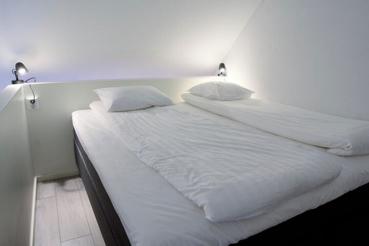 Room 20 of 54