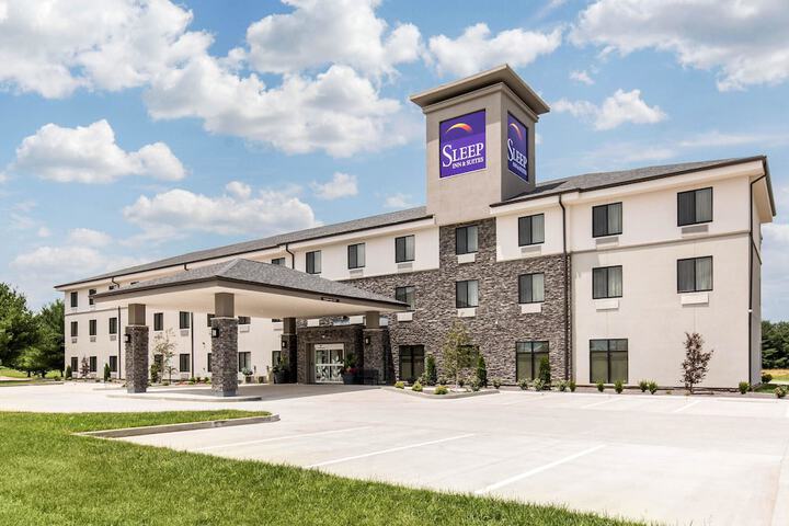 Sleep Inn &  Suites South Jacksonville in Jacksonville, IL