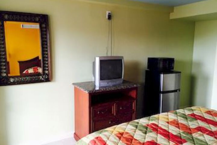 Room 16 of 31