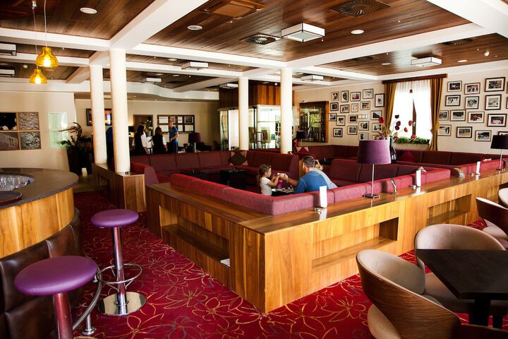 Hotel Interior 10 of 12