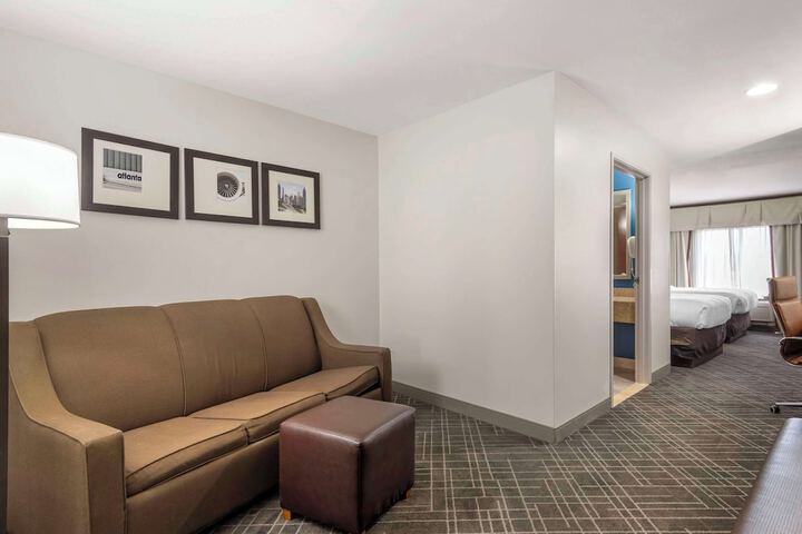 Suite 2 Queen Beds (8 of 20)