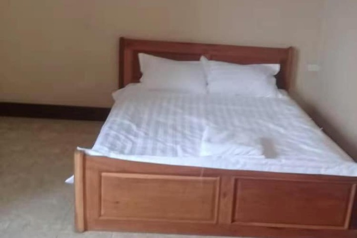 Room 30 of 61