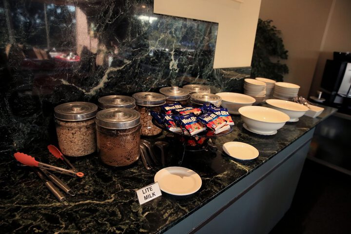 Breakfast/Coffee Service 59 of 79