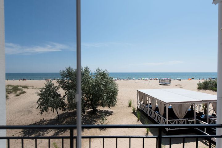 Beach 36 of 43